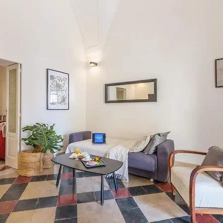 La Storica, Casa Tipica. *